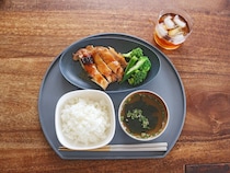 冷凍ごはんが炊きたてのふっくらご飯に！レンチン保存容器が暑い夏の食卓を助けます