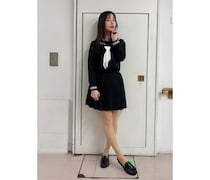 上坂すみれ、脚線美にドキッ！反則級セーラー服ショットにファン悶絶
