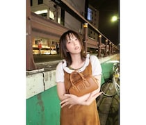 本田翼、キュートな衣装でクールにキメる！Miu Miu着こなす姿に反響