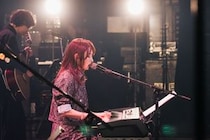 家入レオ、デビュー記念日に8枚のアルバムから選曲されたセットリストを届けた FCライブ「家入レオ FANCLUB LIVE 2026 〜PIZZA 8〜」全国11都市を巡る全国ツアー「家入レオ TOUR 2026」の開催も発表！