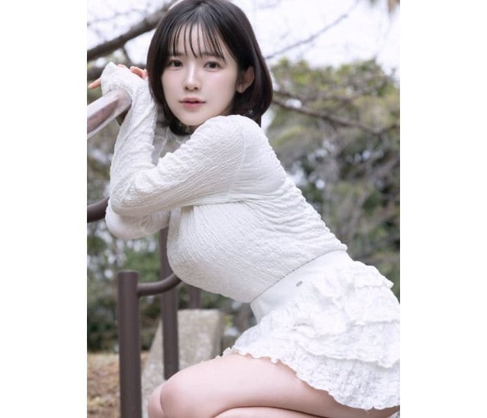 天木じゅん、ボンキュッボン！曲線美で魅せるホワイトコーデ！！