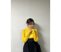 潮 紗理菜、鮮やかなイエロー衣装でキラキラに！「お洋服もなっちょも可愛い」