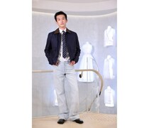 杉野遥亮、アイビーリーグ風ルックでディオール新旗艦店イベントに登場！大阪の温かさ語る