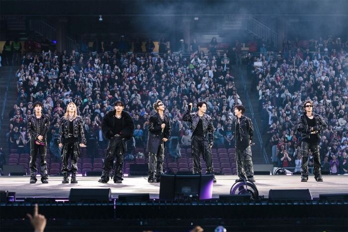 BTS、米スタンフォード・スタジアムを太極旗で彩る!15万2千人以上の観客が熱狂!