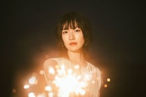 前島亜美、2ndアルバム「POLYPHONY」収録内容＆アートワーク公開！つんく♂提供曲も収録