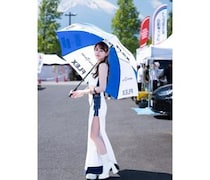 寺地みのり、爽やかコスチュームからスラリ美脚みせ！全身カット投稿