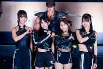 『北斗の拳』× #2i2、解散前ラストの定期公演を銀座Zoukで開催！等身大ケンシロウ像も登場
