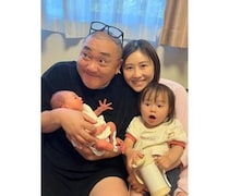 西野未姫、第2子男児誕生を報告「2人のママになれてとても幸せです」58歳で2児のパパになった夫･山本圭壱ら幸せ溢れる家族4ショットも！
