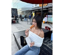 山田あい、お出かけグルメ満喫ショット公開 「顔可愛すぎる」「羨ましい」とファン反応