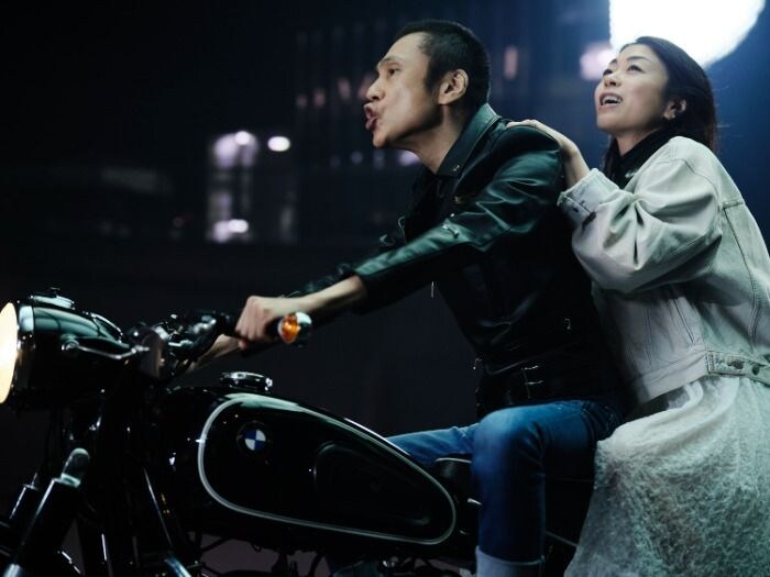 宇多田ヒカル、甲本ヒロトとの新バージョン楽曲「パッパパラダイス feat.甲本ヒロト」リリース決定!6月24日(水)発売の7インチアナログレコード盤に収録