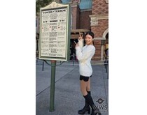 【写真特集】あすみん、東京ディズニーシー(R)に白と黒のコントラストが絶妙なミニ丈コーデで登場！タワー・オブ・テラー「アンリミテッド」を体験