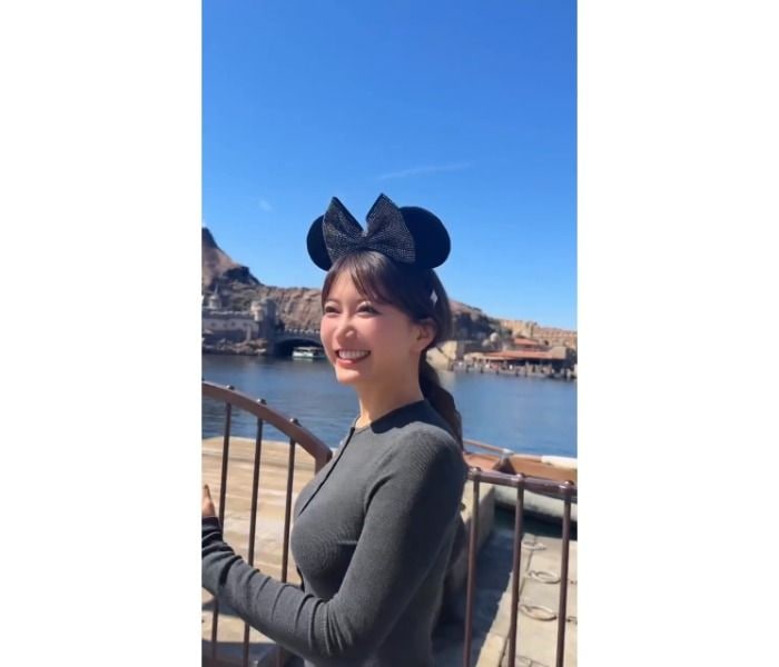 星玲奈、シンプルコーデでパーフェクトスタイル披露！「わ〜可愛い過ぎるのよね」「こんなスタイルになってみたかったです」