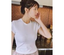 三谷紬、清潔感あふれるコーデでファン魅了！