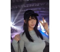伊織もえ、お忍びシンプルコーデでOWCS鑑賞！「もえちゃん、めちゃ可愛いです」