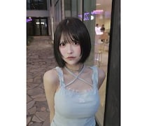 JamsCollection・るーるる、淡ブルーのトップスで放つ透明感あふれる着こなし！
