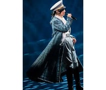 松任谷由実、全72公演ロングツアー「THE WORMHOLE TOUR」で示した人間味あふれる創造性