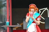 えなこ、KFC次世代モデル店舗の1日店長に就任！新商品「ちゅる～りぃ」試飲で会場盛り上げる