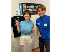 竹中知華、爽やかカラーのニットコーデで元気にピース