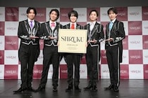 ワインがコンセプトの5人組男性グループ「SHiZUKU」お披露目、TikTok先行配信楽曲「秘密のヴィンテージ」初披露＜レプロエンタテインメント×つばさレコーズ 新グループ「SHiZUKU」お披露目会＞