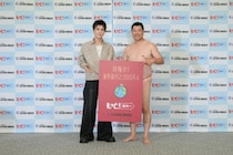 岩田剛典、海外旅行の魅力を熱弁！とにかく明るい安村とパスポート取得促進を呼びかけ
