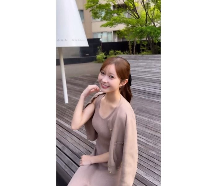 松川星、大人のロングワンピ×ポニーテールの最強ルック！