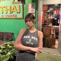 山田あい、見事あくびれボディに惚れ惚れ！スポーティーなワンピで魅了