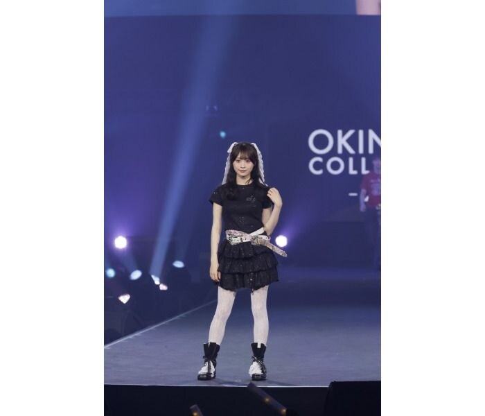 古園井寧々、ブラックミニ×白レースで甘辛ガーリースタイル披露＜OKINAWA COLLECTION 2026＞
