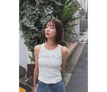 あらた唯、シンプルなタンクトップス着こなす姿に反響！