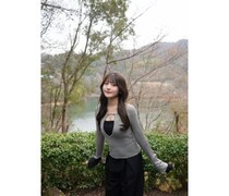 宇佐神 星、上品な肌みせコーデで愛媛を満喫「べっぴんだなぁ」「キラリちゃん、かぁいい素敵」