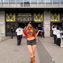 「Wuコーデが完璧過ぎる」久保田葉央、美脚でおしゃれファッション披露