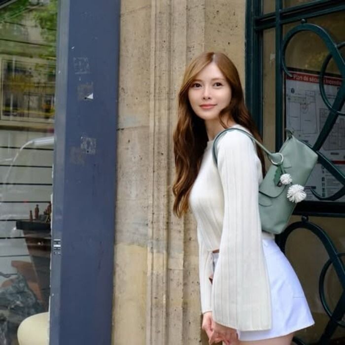 白石麻衣、美脚あらわな天使すぎるホワイトコーデを披露！！