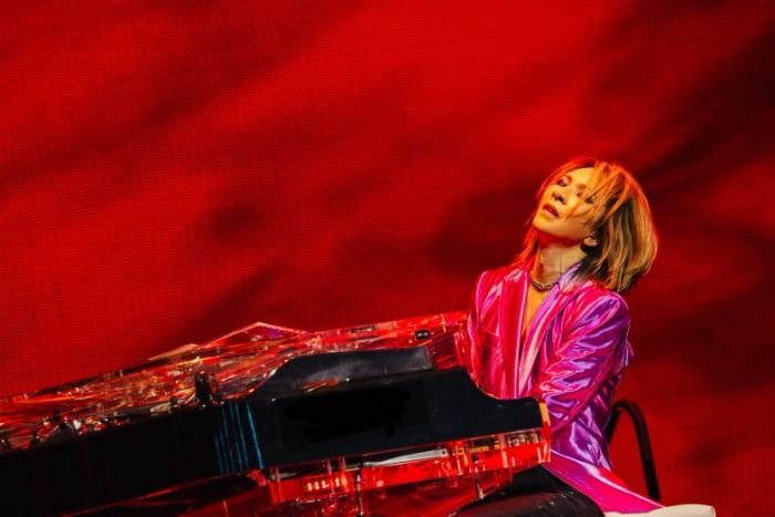YOSHIKI、ビリー・コーガンと創造性や反骨精神を語る！LA公演にはKORNジョナサン・デイヴィス出演