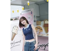 新谷姫加、夏らしい爽やかブルーコーデできわだつ色白美肌！
