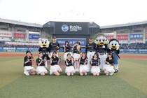 ロージークロニクル・橋田歩果、相馬優芽がZOZOマリンスタジアムでセレモニアルピッチに登場！