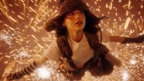 Vaundy監督、出口夏希出演！ドラマ主題歌「イデアが溢れて眠れない」MV公開