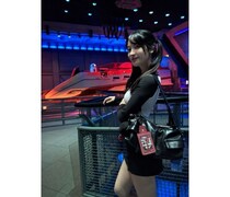 赤城ありさ、ツインテール×モノトーンコーデでファン魅了