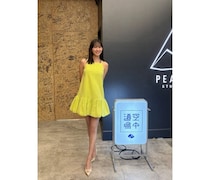 志田音々、鮮やかミニワンピ姿で28歳誕生日当日のイベントオフショット公開！ファンとの交流に「幸せだー！！！」