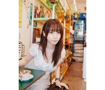 伊織もえ、前かがみポーズが可愛すぎる！「めっちゃカワイイです！」