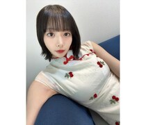 岡田紗佳、チェリーがキュートなチャイナドレス姿を披露