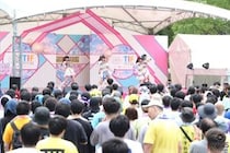 【写真特集】HIBANA、ホワイトを基調にカラフルな差し色を効かせたフリル衣装で登場！圧巻のパフォーマンスでTIFを盛り上げる！！＜TOKYO IDOL FESTIVAL 2026＞