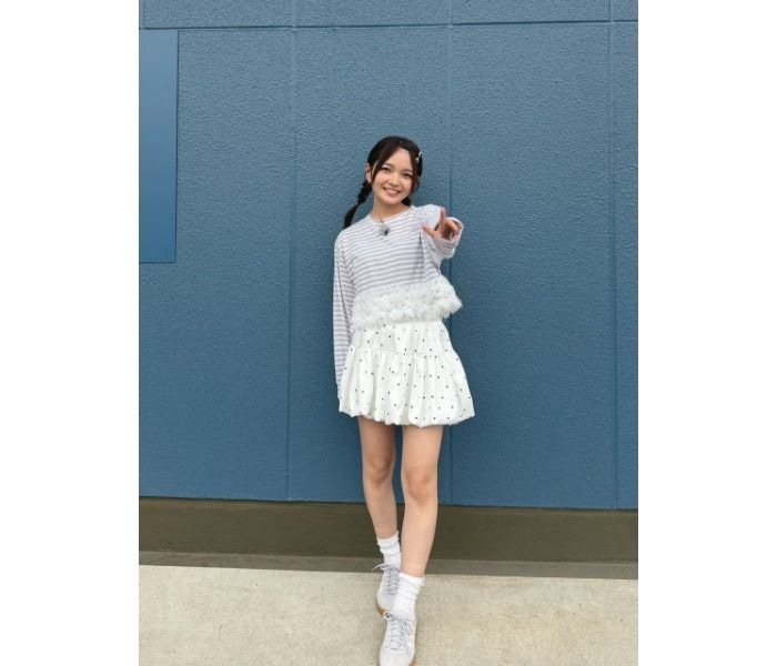 福留光帆、ガーリーなミニスカからスポーティーなワイドパンツまで多彩な衣装を公開！初冠番組への感謝をつづる