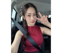 澄田 綾乃、色っぽいカラーのノースリーブで色気ムンムン