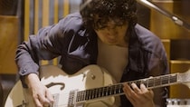 斉藤和義、新曲「黒猫のタンバリン」を先行配信！レコーディング映像も8月5日19時公開