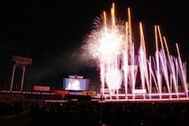 2026 神宮外苑花火大会に湘南乃風、松平健、≒JOY、T.N.Tら第１弾出演者発表!!