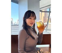 上智大学・中嶋未来、ドリンク片手の自然体ショットにファン歓喜「めちゃくちゃ爽やか美人で綺麗だなぁ」