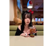 麻倉瑞季、シックなブラックコーデでユニバ満喫！！「可愛すぎてにやつく」