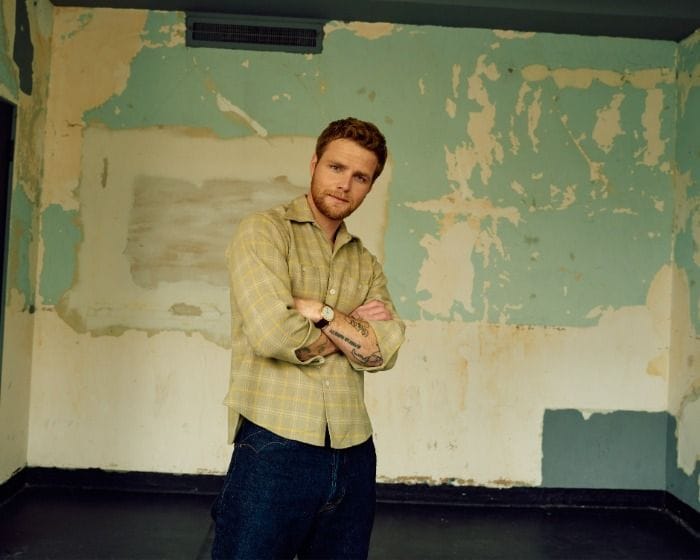 アレックス・ウォーレン、新曲「RESCUER」をサプライズリリース!サマソニ2026で初来日へ