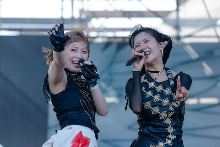 【ライブレポート】アンジュルム、夏フェスの追い風を味方に WING STAGEを祝祭空間へ＜LuckyFes’26＞