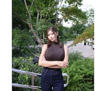 山田あい、シンプルで洗練されたカジュアルコーデで美プロポーション公開！