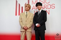 King ＆ Prince、大歓声に煽られレッドカーペットに登場！〈MUSIC AWARDS JAPAN 2026〉